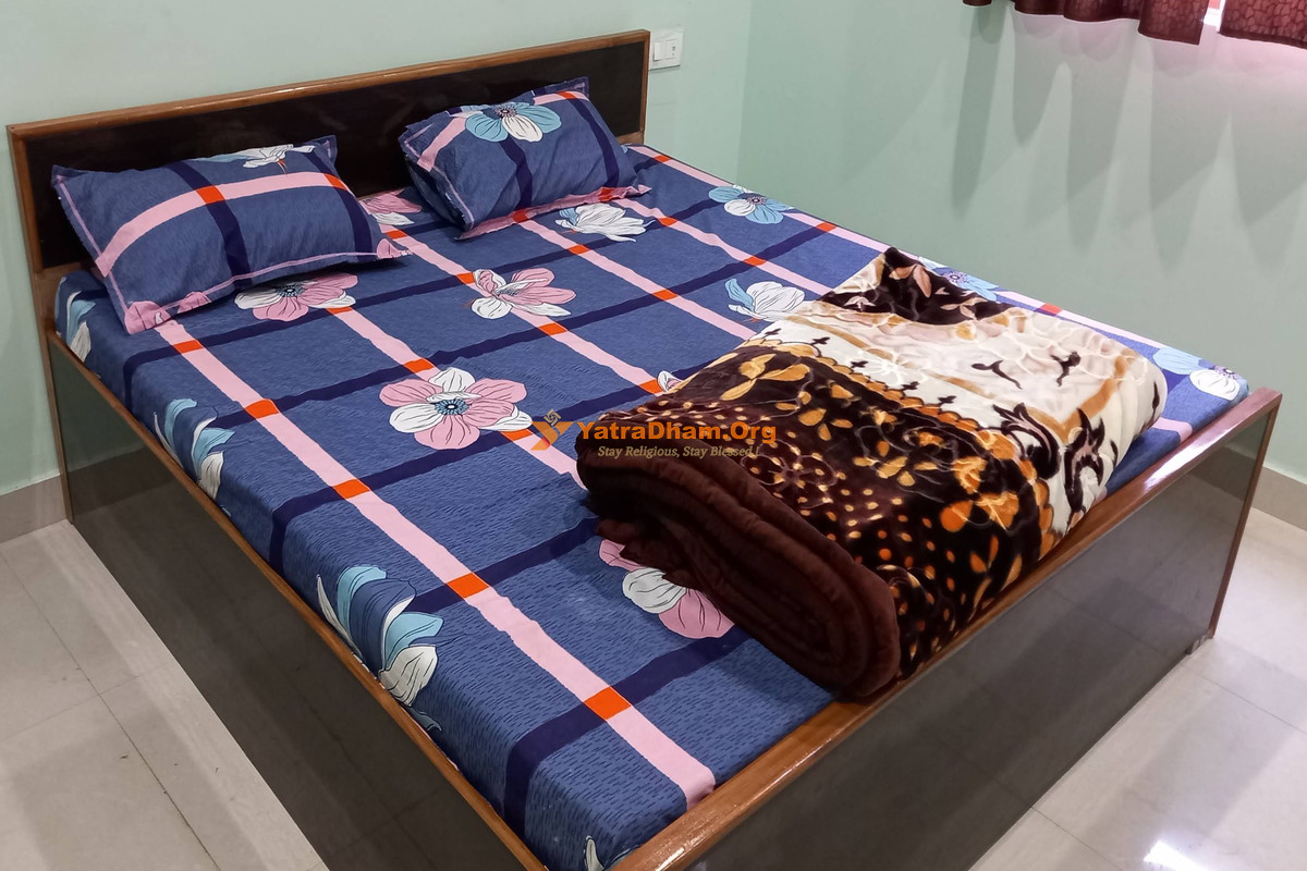 Bhavya Inn Hotel Gokul Mathura 2 Bed Room