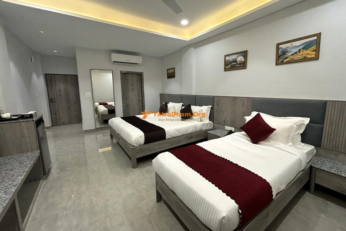 Amra Oasis Hotel Osian 3 Bed Corporate AC Room View