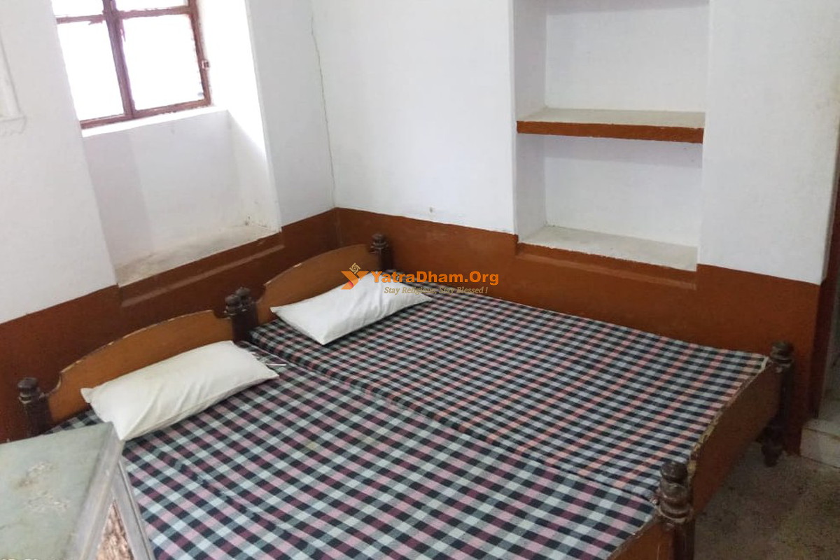 Calcutta Wala Dharamshala Chitrakoot 2 Bed Room View