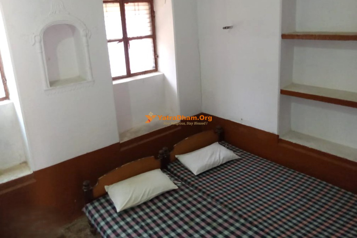 Calcutta Wala Dharamshala Chitrakoot 2 Bed Room View