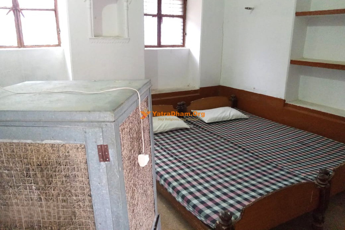 Calcutta Wala Dharamshala Chitrakoot 2 Bed Room View