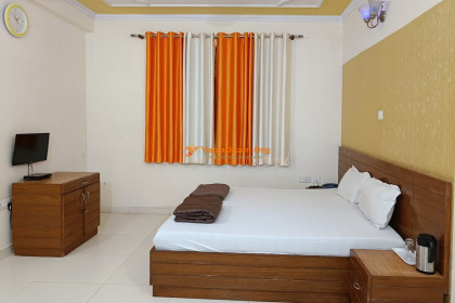 Parmarth Nikunj Bhavan - Vrindavan