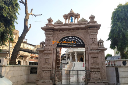 Shree Munisuvrat Swami Samdi Vihar Jain Derasar and Dharamshala - Bharuch