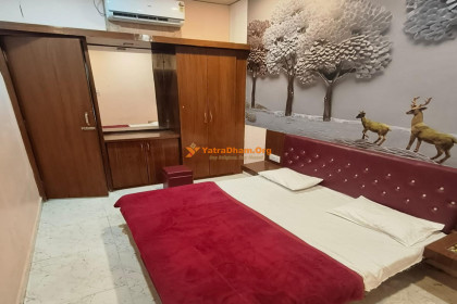 Shri Balaji Parisar Dharamshala Near Temple - Ujjain