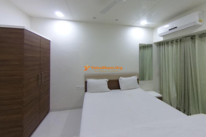 Virat Guest House - Patdi