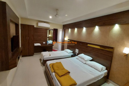 Hotel Chakravarthi Inn - Tiruchendur