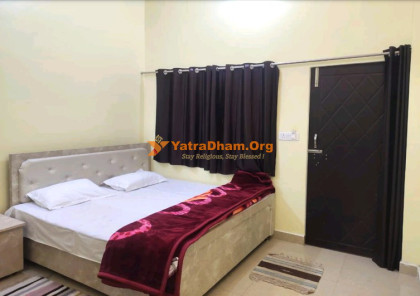 Sri Sut Gaddi Mandir Dharamshala - Naimisharanya