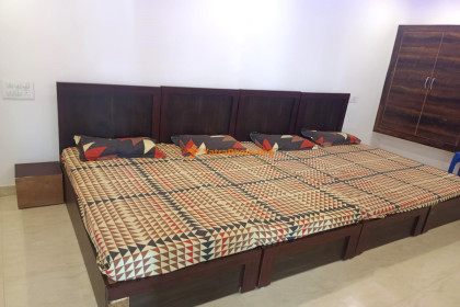 Shivam Home Stay - Ayodhya