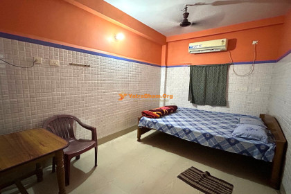 Sri Sri Nanda Kishor Bhakta Niwas - Mayapur