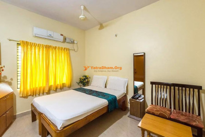 Dhenu Atithya - Murudeshwar