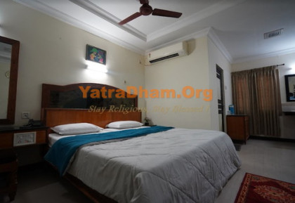 Hotel Tamil Nadu - Tiruchendur