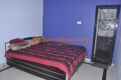 Srinivasa Hotel and lodge - Pithapuram