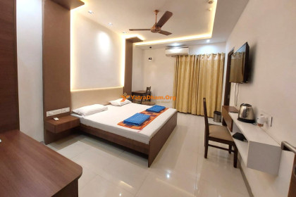 Golakot Digamber Jain Atishay Kshetra Jain Dharamshala - Golakot