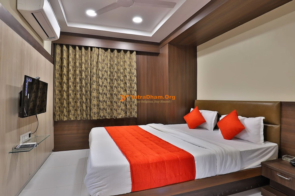 Hotel Shreenath - Ahmedabad
