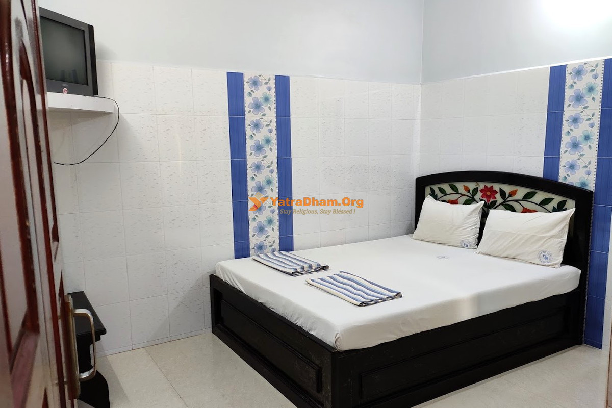 Hotel Senthil Murugan - Rameshwaram