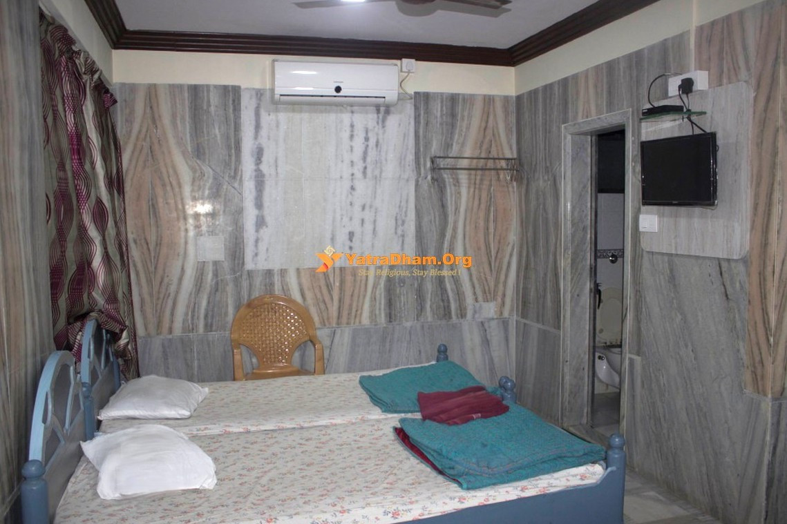 Shree Mukta Jivan Swamibapa Dharamshala - Mumbai (Mahalaxmi West)