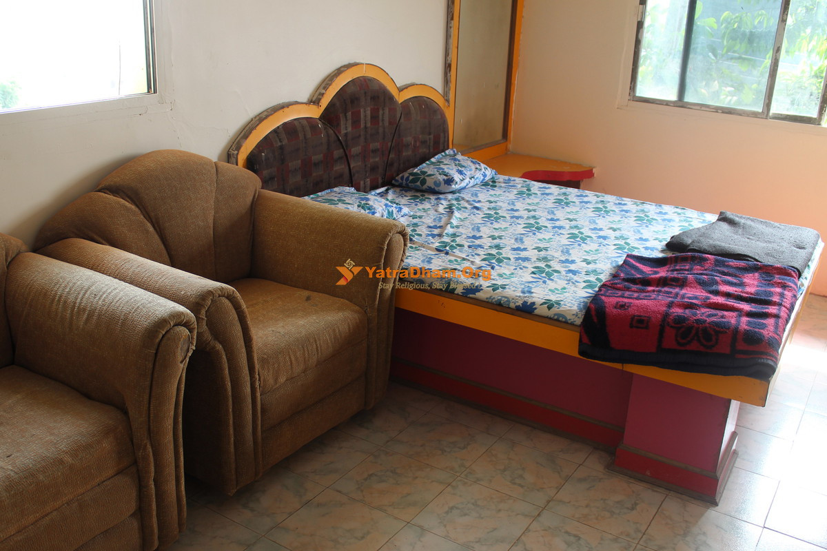 Yajman Nivas Bhakta Nivas - Aundha Nagnath