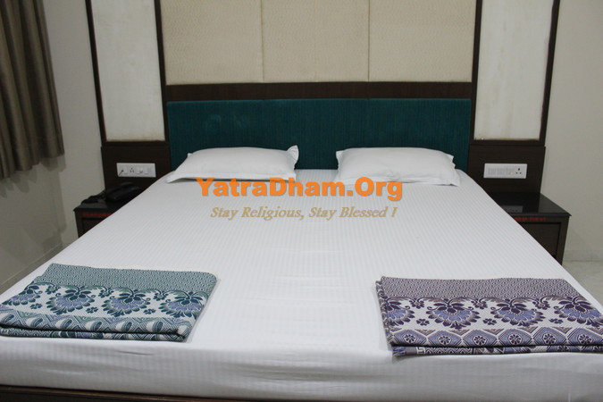 Kutch Bhuj - Jain Samaj Vadi (Jain Vando)