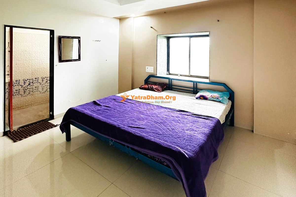 Hotel Mamta and Lodging - Shingnapur