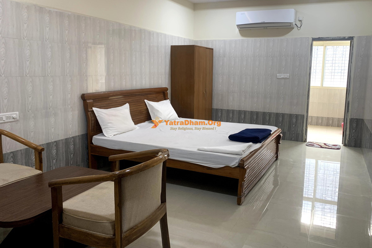 Munnuru Kapu Bhavan - Yadagirigutta