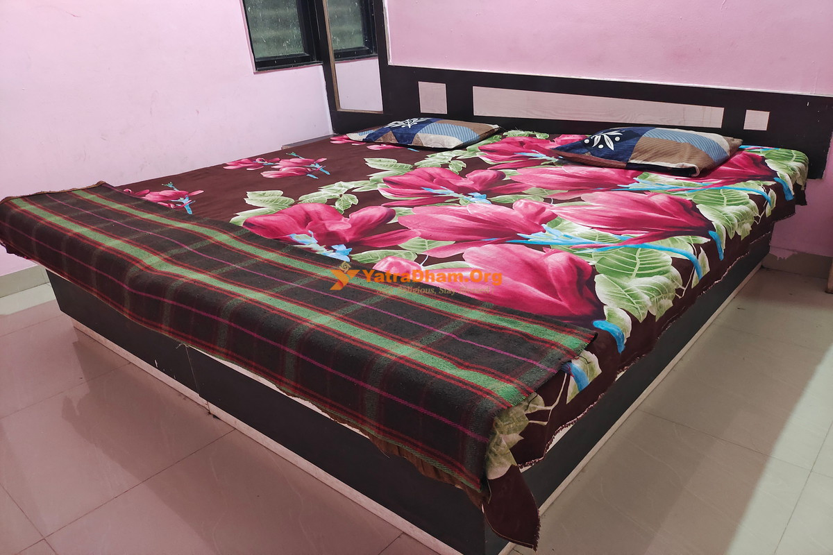 Shree Ganesh Bhakta Niwas - Theur