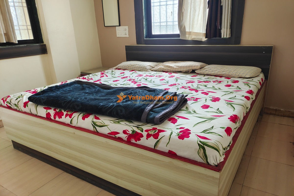 Shree Bhakt Nivas - Morgaon