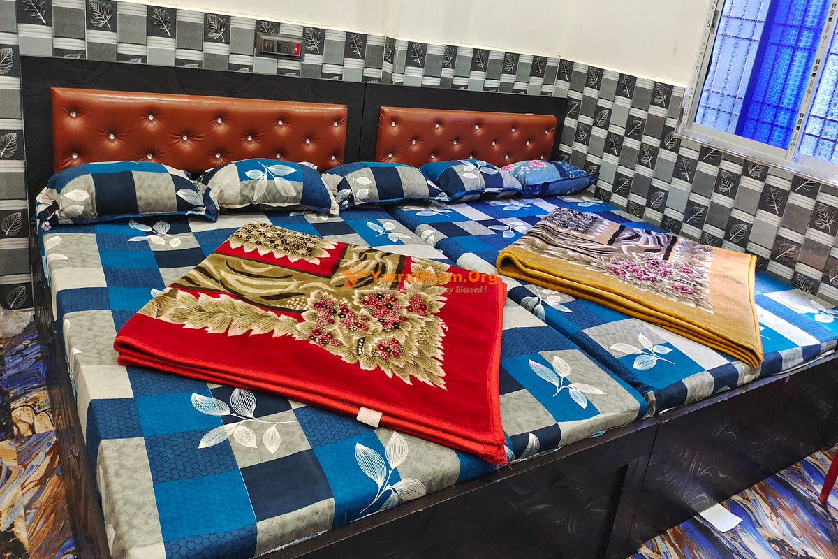 Gyan Ganga Ashram Stay - Deoghar