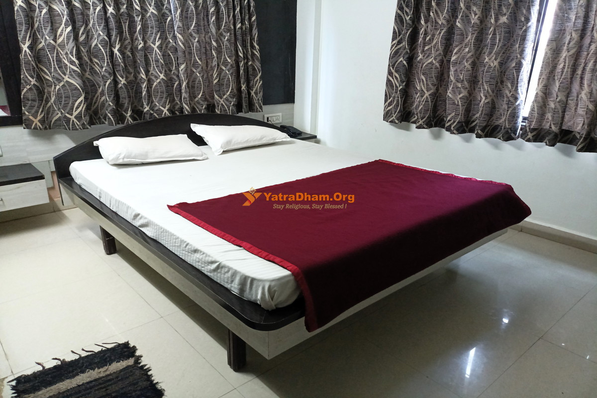 Dwarka - Shri Jaliyan Atithi Gruh (Near Dwarkadhish Temple)