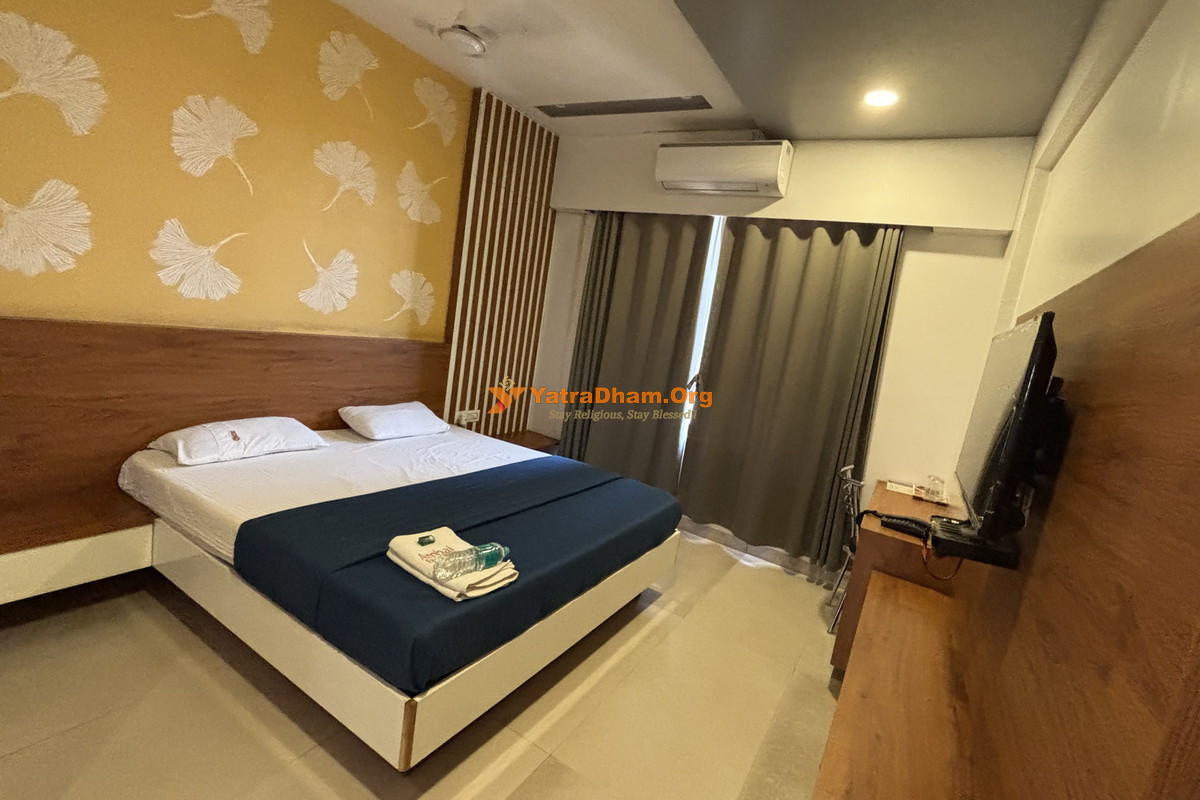 Ambai Executives Lodge - Tuljapur