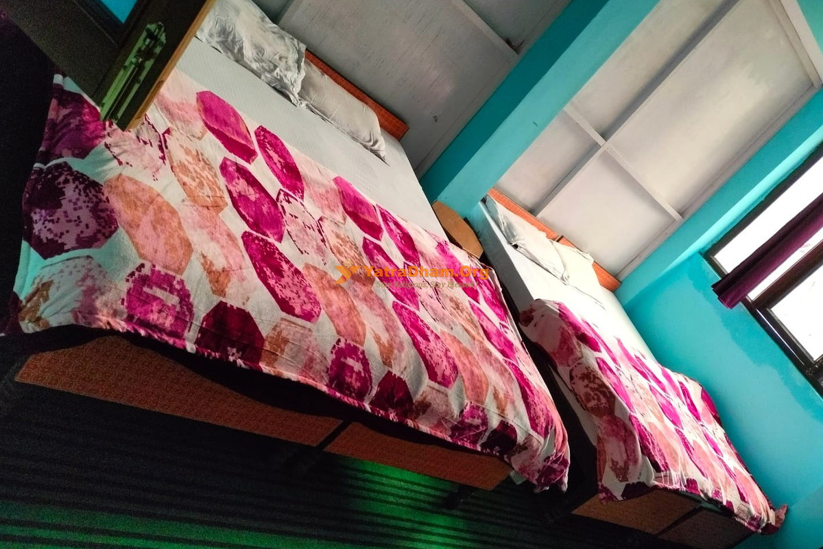 Joshimath - Ishwari Narayani Yatri Nivas 