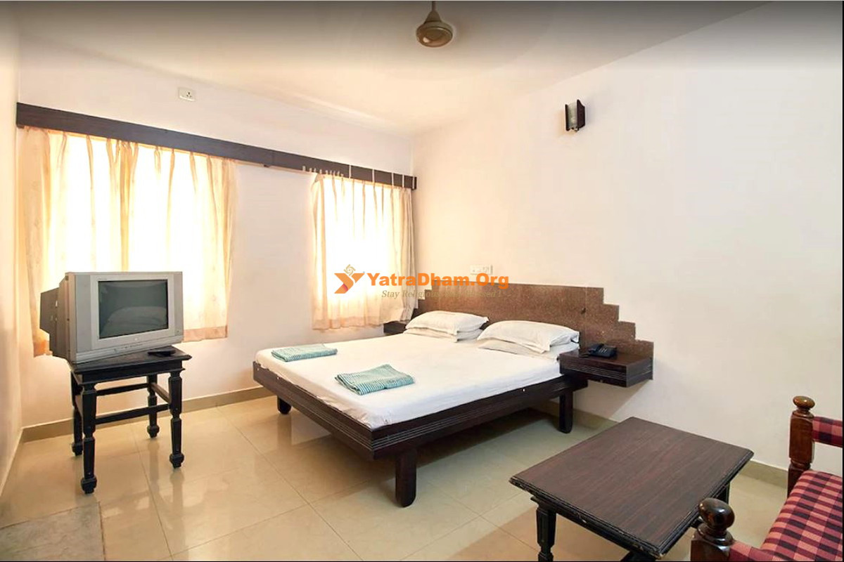 Triveni Yatrik Nivas - Kanyakumari