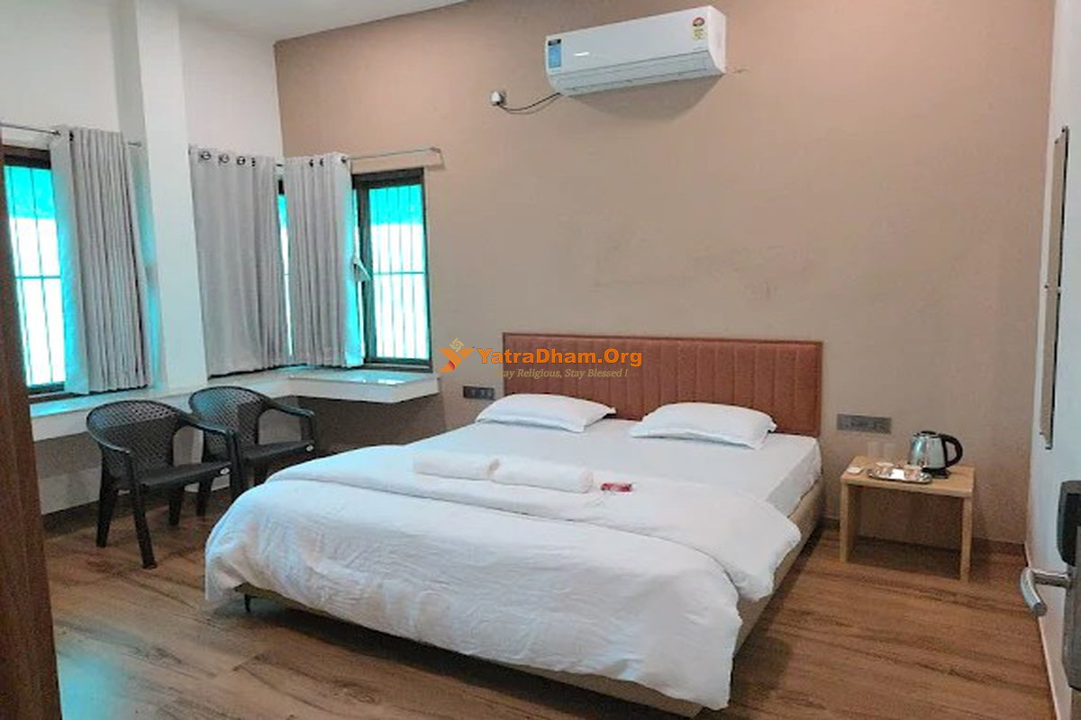 Parin Hotel and Resort - Ganpatipule