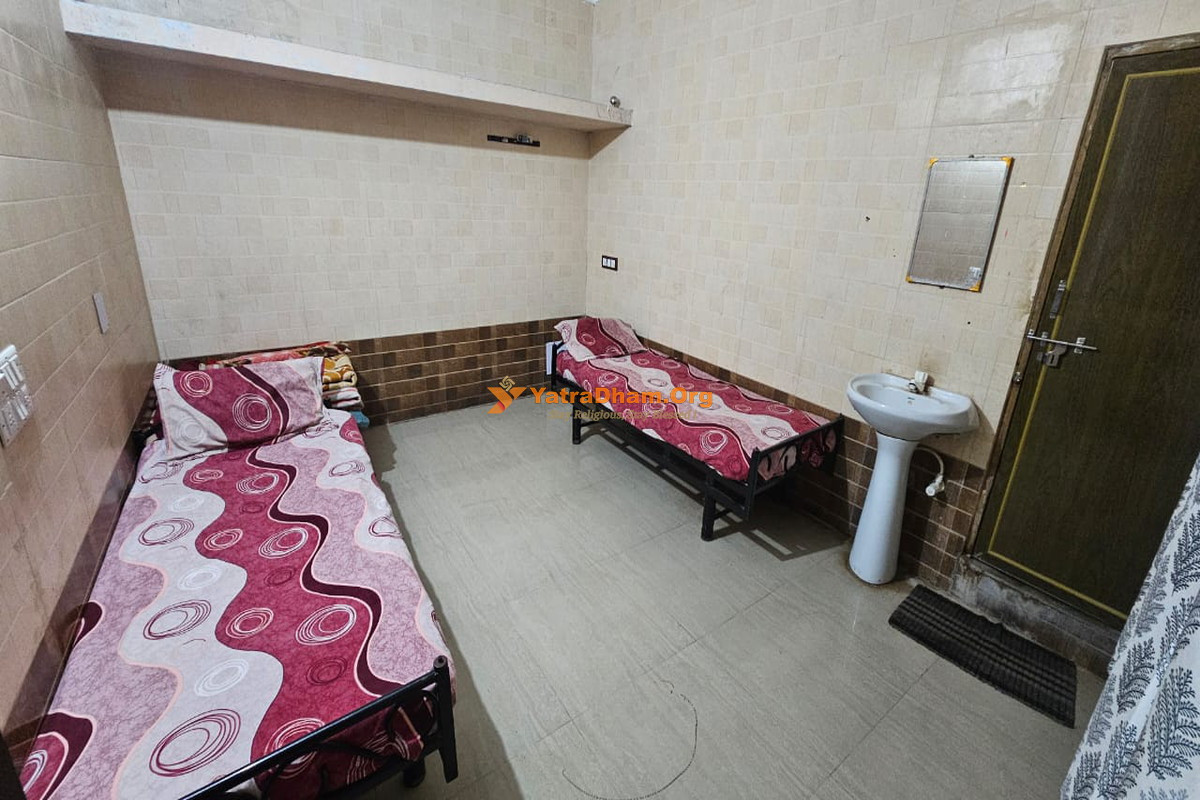 Ambika Niketan Suratwali Dharamshala - Ambaji