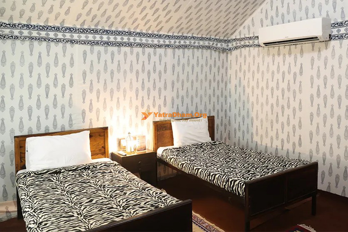 Deluxe Ac Swiss Cottage Rann Utsav (1N / 2D) Cottage View 