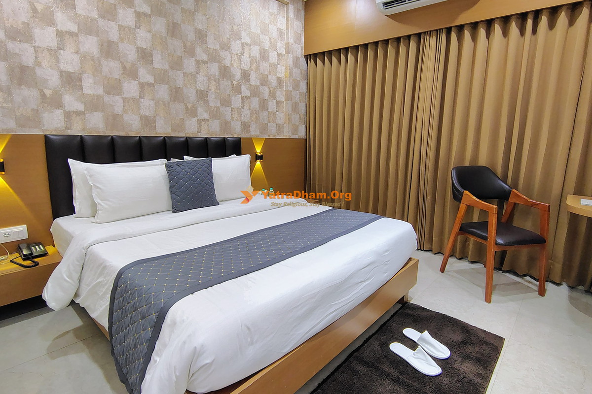 Hotel Shivansh Somnath 2 Bed Deluxe AC Room View