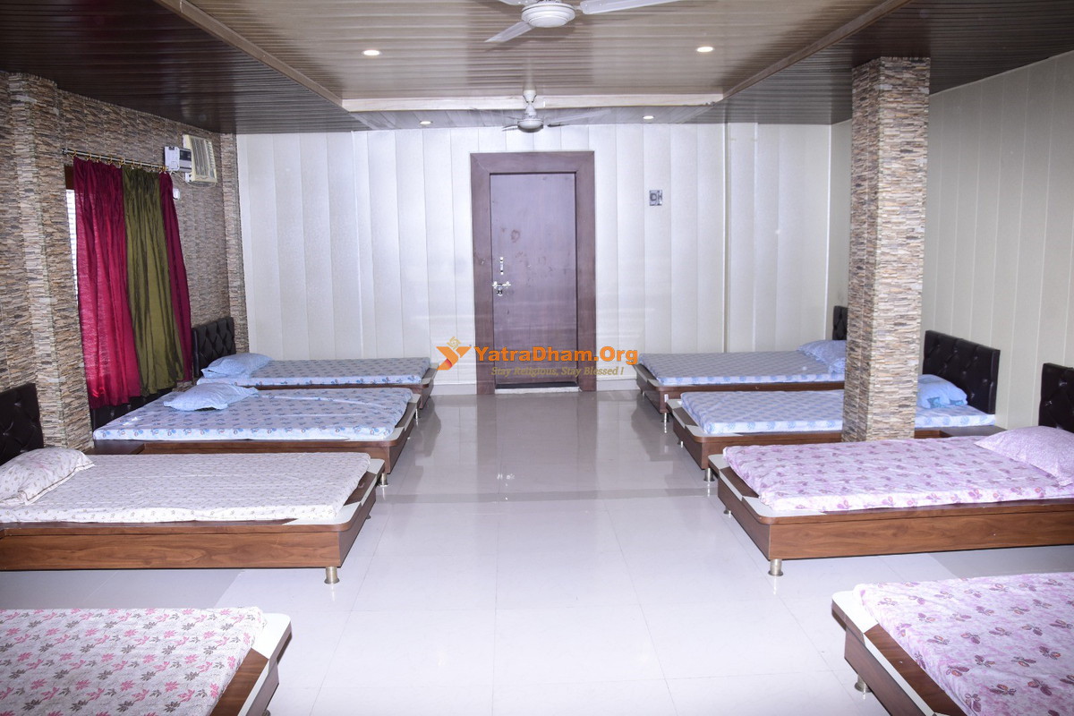 Shri Krishna Pranami Aksharatith Dham Haridwar 2 Bed Room