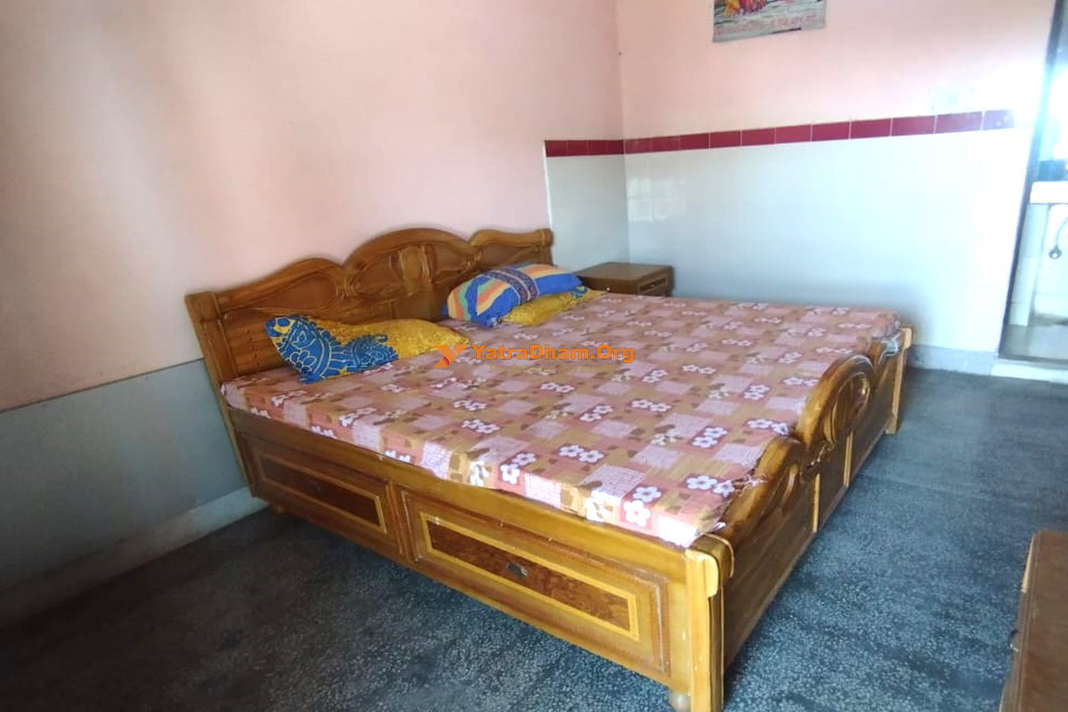 Shri Krishna Pranami Aksharatith Dham Haridwar 2 Bed Room
