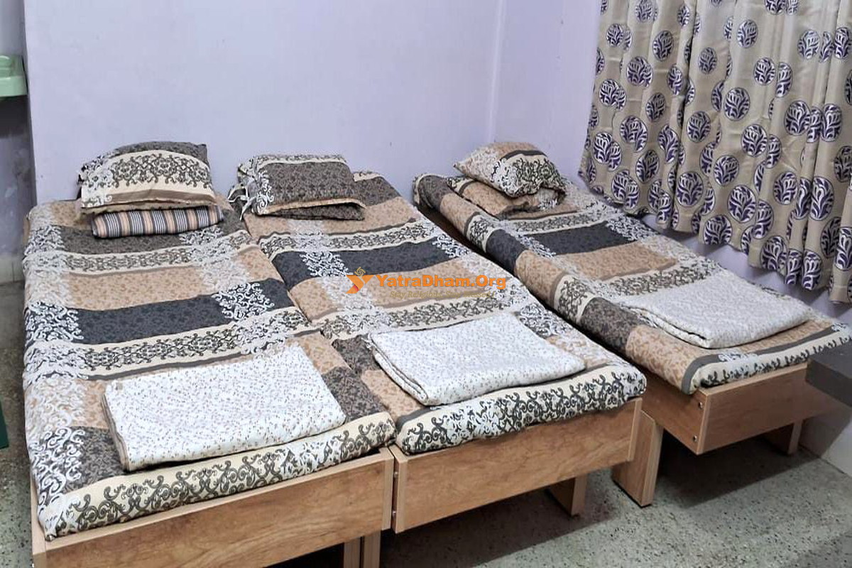 Jolly Guest House Virpur 3 Bed Room