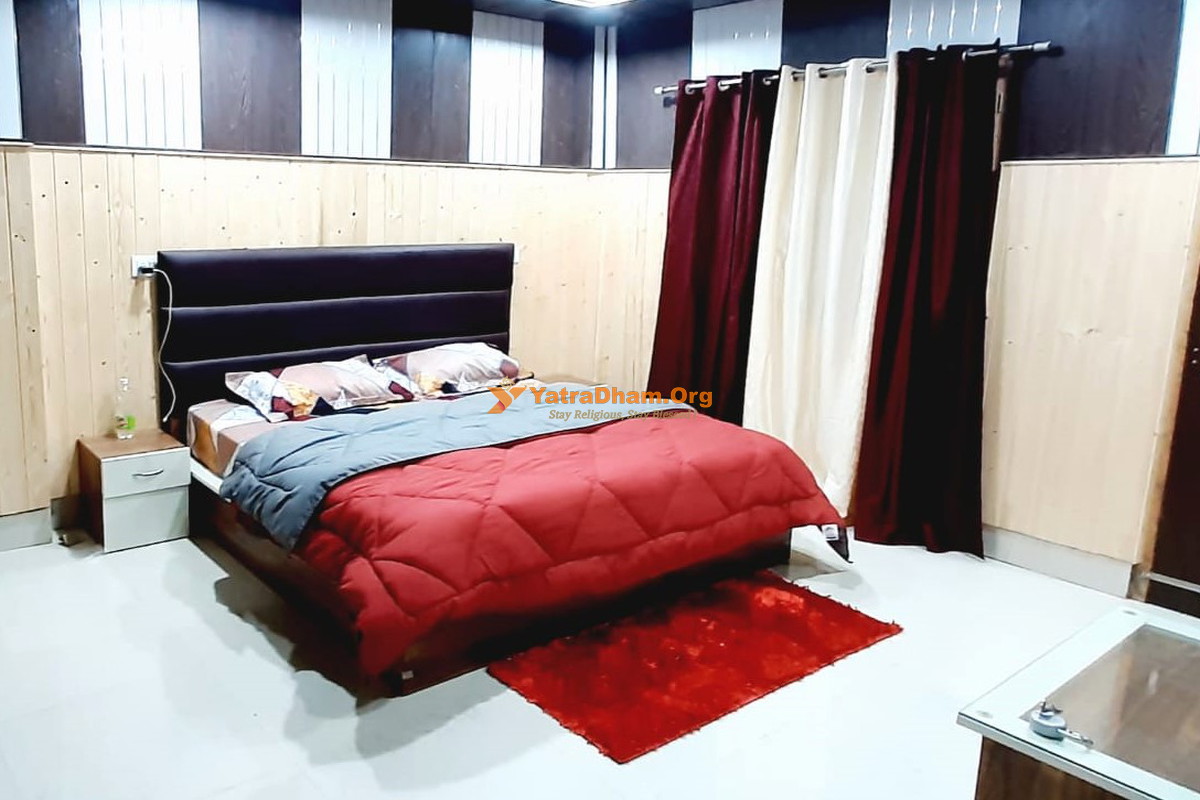 Gayatri Niketan Hotel Gangotri 2 Bed Room