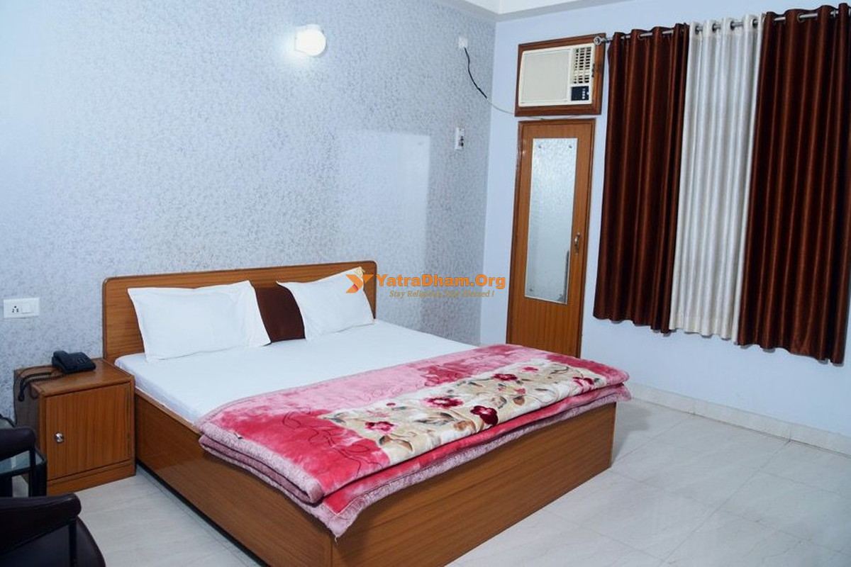 Hotel Sevakunj Govardhan 2 Bed Room View