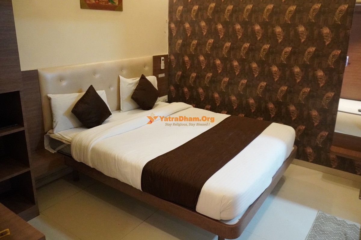 Hotel Gayatri Palace Khatu 2 Bed room