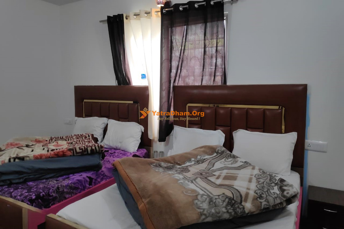Brahmkamal Cottage Badrinath 4 Bed Room
