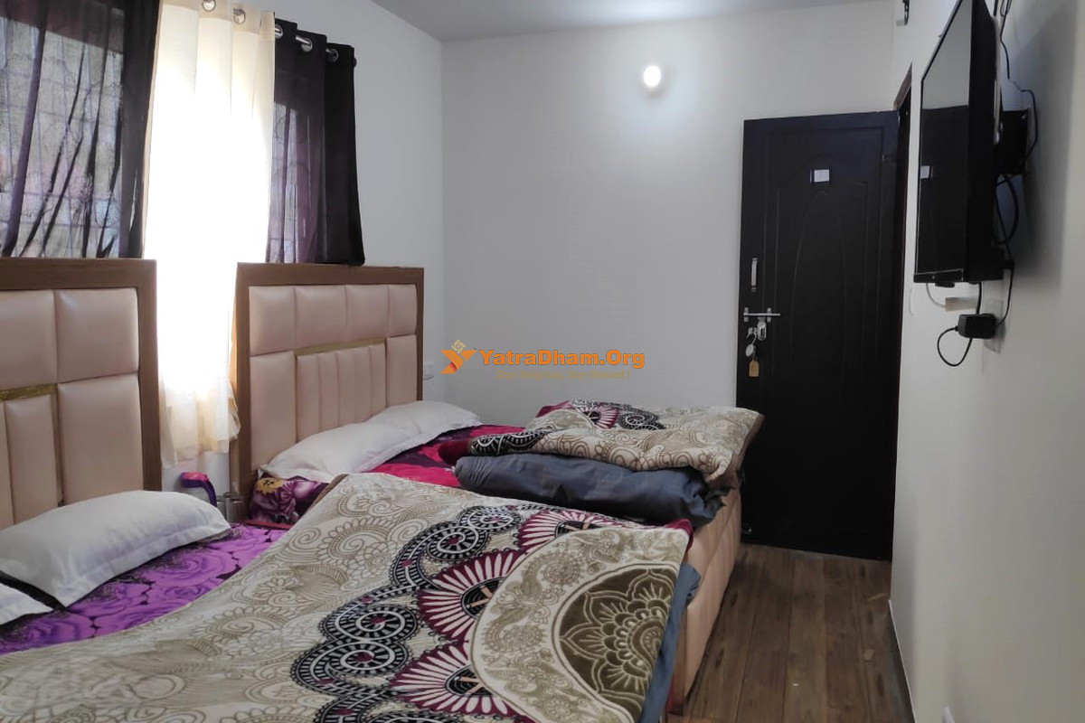 Brahmkamal Cottage Badrinath 4 Bed Room