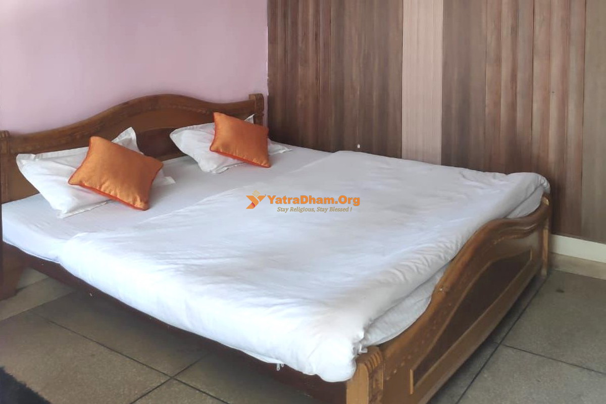 Hotel New Pandey Inn Guptkashi 2 Bed Room