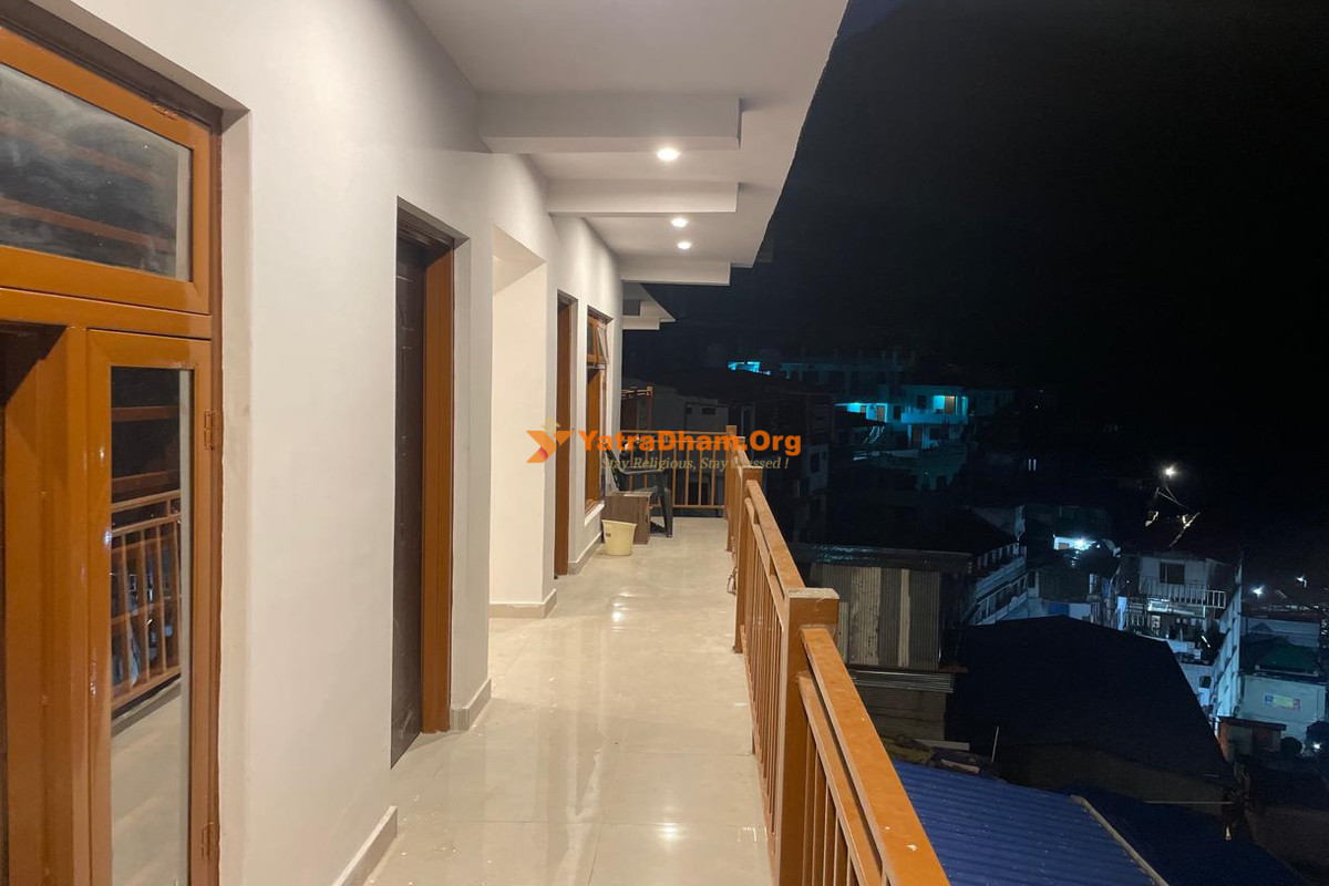 Hotel Devlok Gaurikund Balcony
