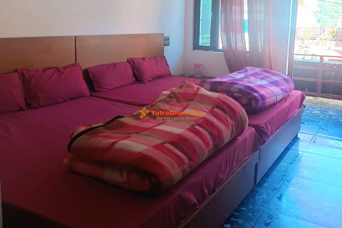 Hotel Brahma Kamal Phata (Kedarnath Road) 4 Bed Room View