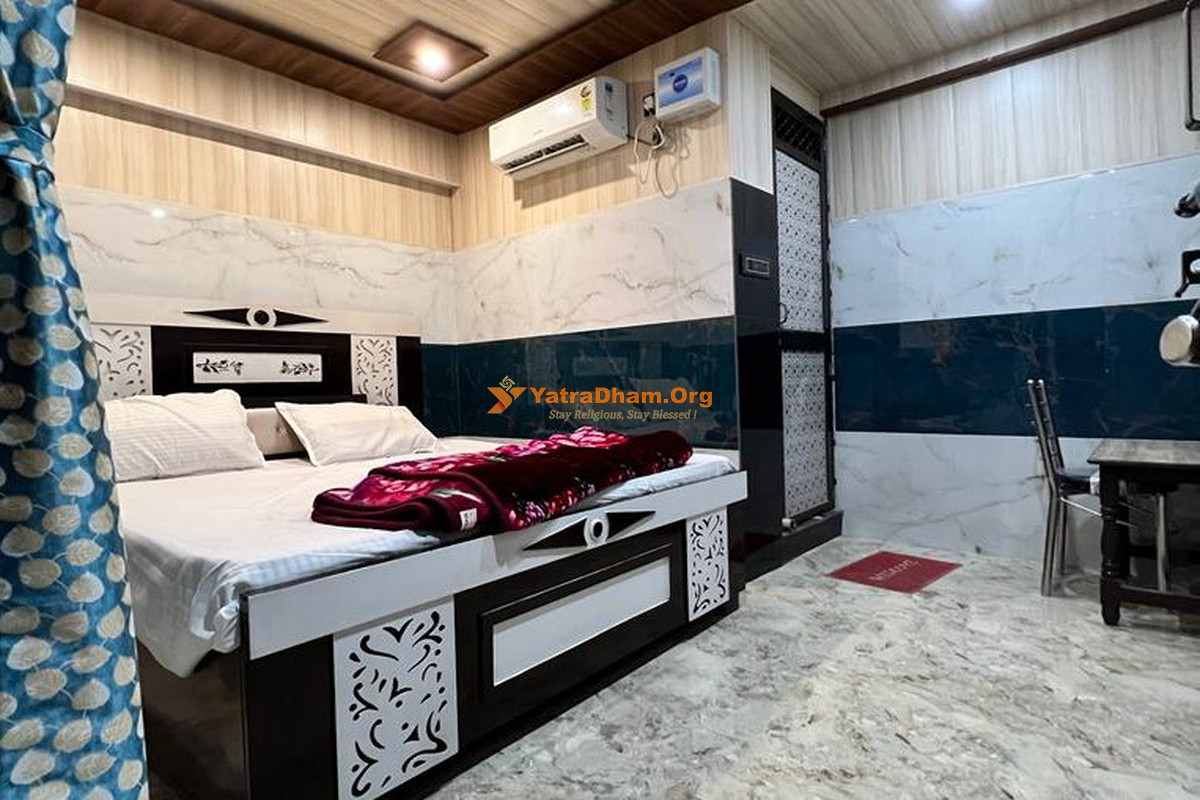 Ayodhya Hotel Raghunandan Inn 2 Bed Room View