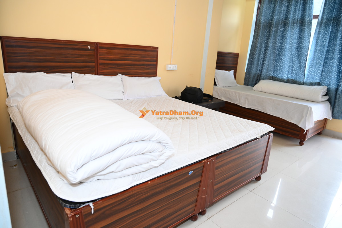 Ukhimath R.K. Residency Hotel 4 Bed Room View