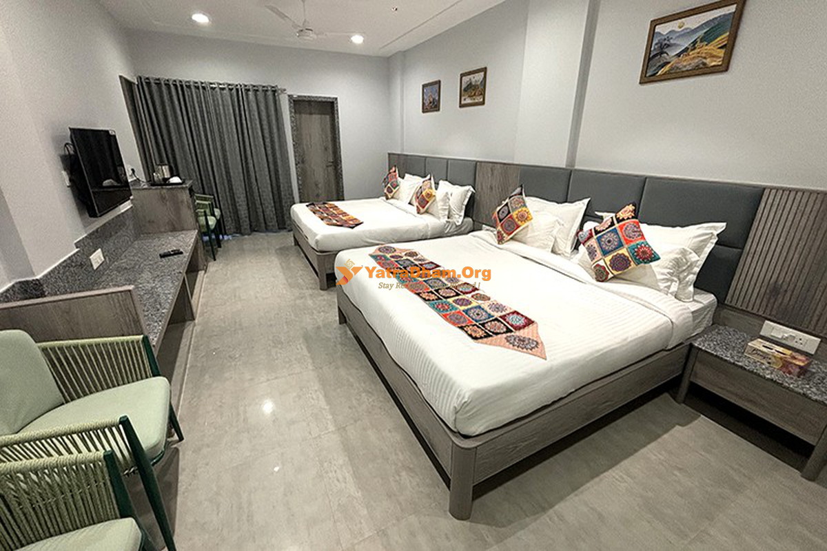 Amra Oasis Hotel Osian 4 Bed Executive Suite AC Room View