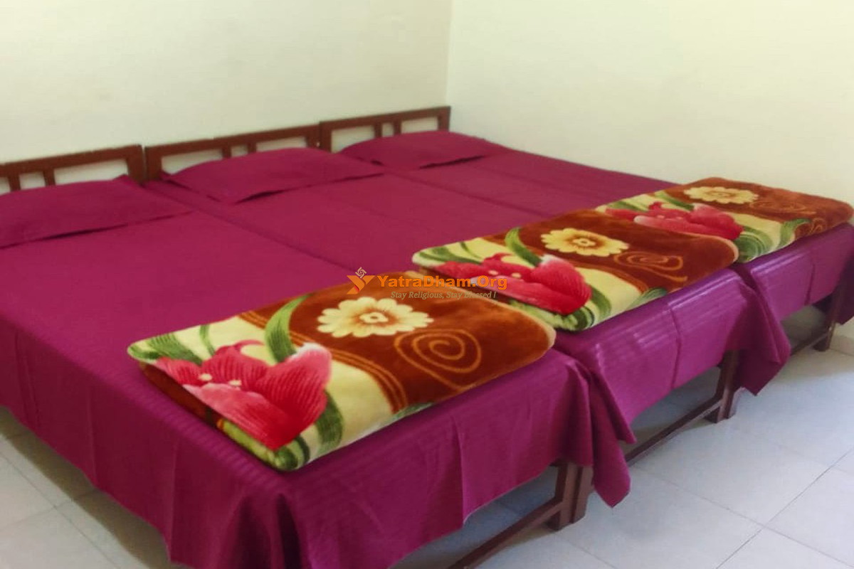 Saptashrungi Krupa Lodging Saptashrungi 3 Bed Room View